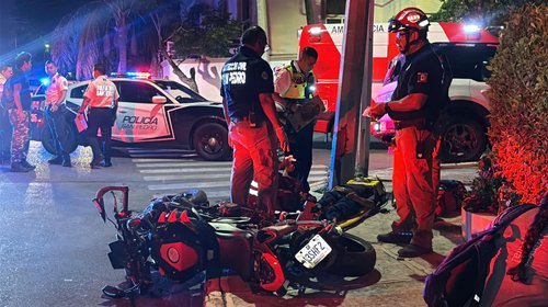 Choque en la colonia Del Valle deja dos motociclistas heridos