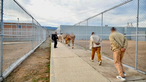 Liberan a 200 reos; buscan despresurizar penales del estado