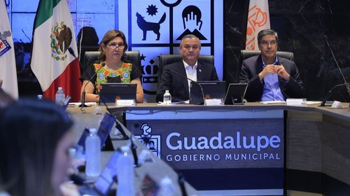 Donan burócratas de Guadalupe su sueldo a Veracruz