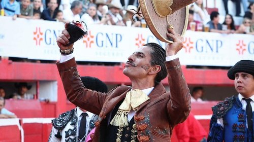 Triunfo ‘monumental’ del rejoneador Emiliano Gamero