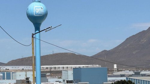 GM detiene operaciones en Ramos Arizpe por bloqueos carreteros