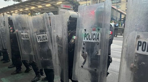 Jueces cesados protestan y denuncian uso de fuerza en el OAJ