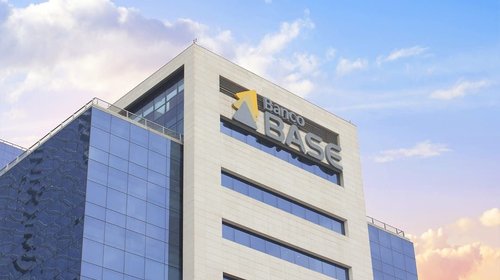 Multan a Banco Base por poca prevención de lavado de dinero