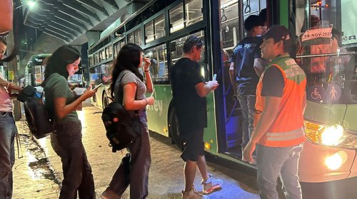 Carece NL de sistema de pago único en el transporte público