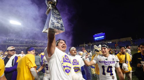 Auténticos Tigres, ‘feroces’ en el futbol americano de México