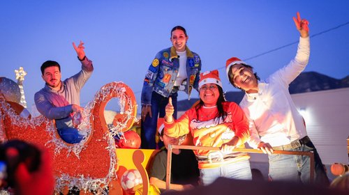 Santa Catarina se llena de magia con el Desfile de Navidad
