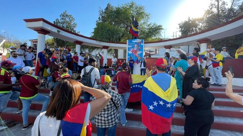 Celebran venezolanos en Monterrey: 'Me veo regresando'