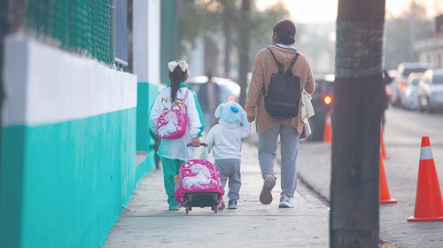 Este jueves regresan a clases más de 1 millón de alumnos en NL