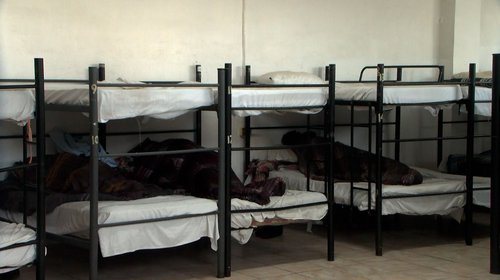 Albergues refugian a decenas de personas por frío en Nuevo León
