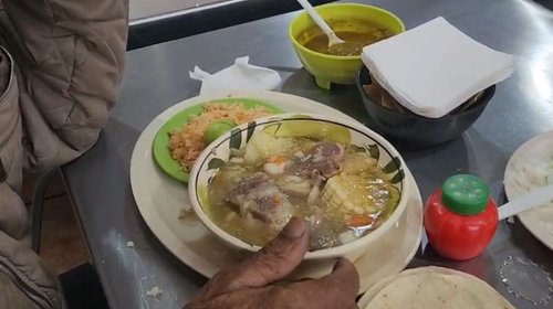 Impulsa bajas temperaturas consumo de caldo de res en la región