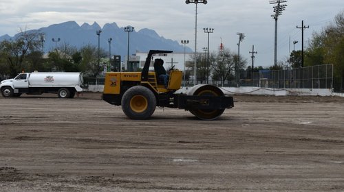 Comienza renovación del campo de las Lechuzas de Leyes