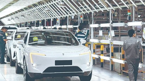 Canadá y China ‘abren la puerta’ a autos más accesibles