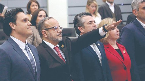 Congreso elige a García Repper como nuevo fiscal anticorrupción