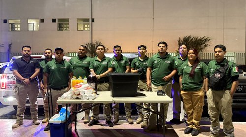 Jóvenes llevan apoyo a familias en hospital de Matamoros