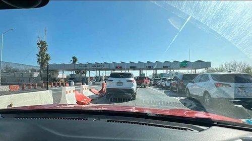 Viven regios angustia en carretera a Reynosa por bloqueos