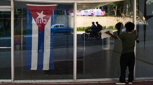EUA autoriza venta de petróleo a Cuba bajo ciertas condiciones