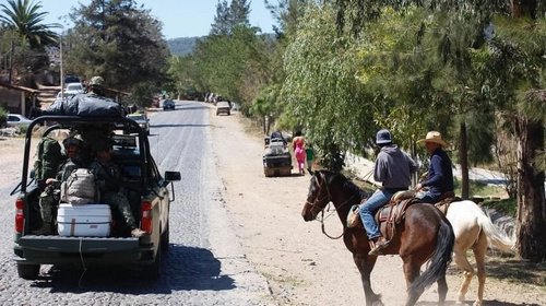 Despliegan más de 300 marinos en Puerto Vallarta