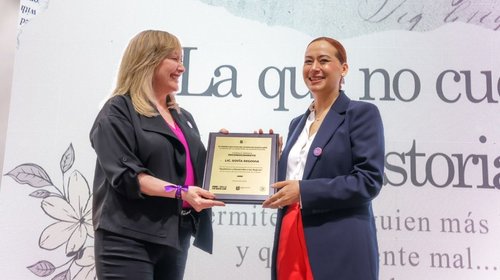 Pide la escritora Sofía Segovia visualizar experiencias femeninas