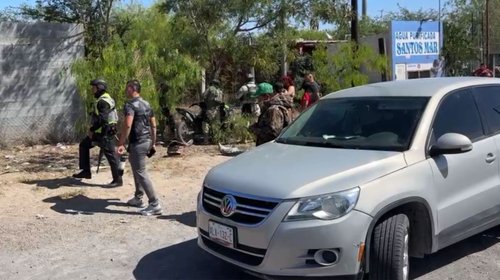 Choque entre moto y unidad militar deja un lesionado