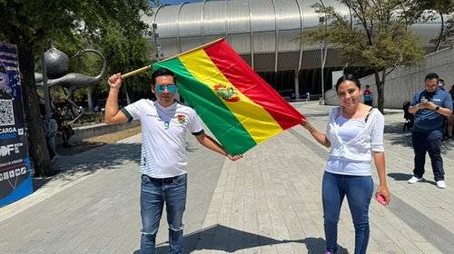 ¡Huele a Mundial! Bolivianos ya van llegando al Estadio Monterrey