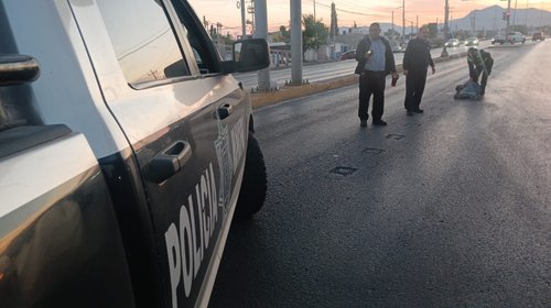 Hombre cae de puente y queda grave en Saltillo