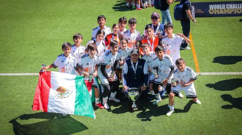 Jóvenes de NL obtienen campeonato en torneo mundial de futbol