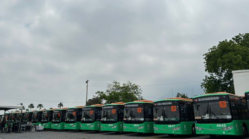 Entregan 62 camiones para rutas urbanas en Guadalupe