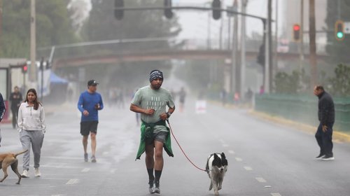 Ni frío ni lluvia frenan la Ruta Recreativa en Saltillo