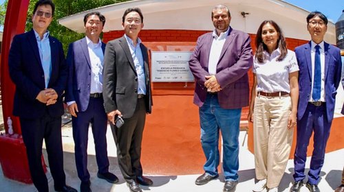 Fortalecen escuelas con inversión millonaria de empresa coreana