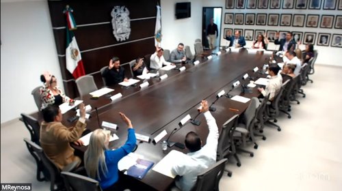 Divide reducción de regidores en reforma electoral