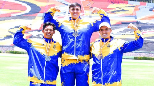 El podio se llena de atletas de Tigres de la UANL