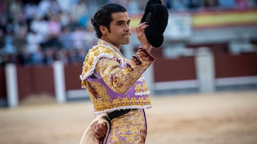 Diego San Román se pone donde otros ponen la muleta