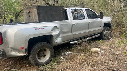 Aseguran camioneta con blindaje artesanal en zona rural