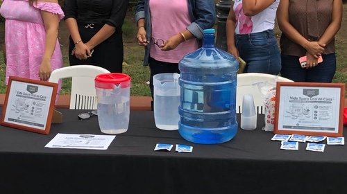 Colocan módulos de hidratación en Tampico por extremo calor