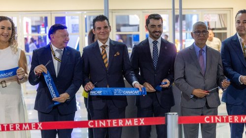 Reconoce Miguel Flores a transportistas como motor clave en NL