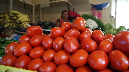 Se dispara a un 40% el precio de jitomate en EUA