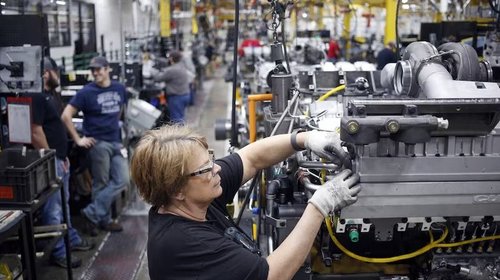 Supera EUA expectativas en creación de empleos en mayo