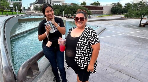 Vive urbe regia jornada de calor extremo de hasta 44 grados