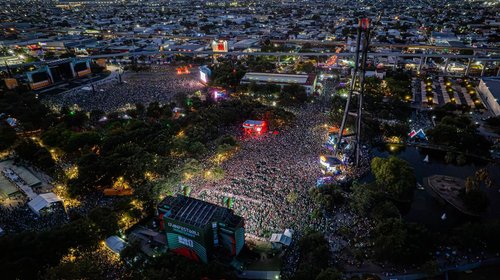 Más de 100 mil personas abarrotan el FIFA Fan Fest™ en Fundidora