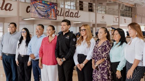 Beto Granados entrega techumbre en la Primaria 'Frida Kahlo'