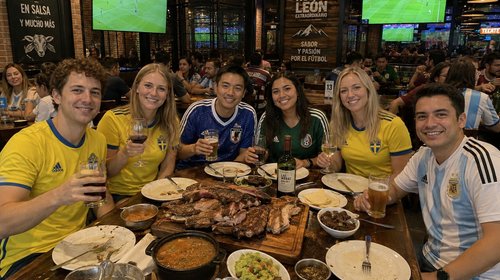 Restaurantes de NL acumulan derrama de $20,400 mdp por el mundial