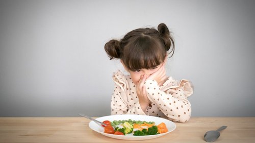 Los vegetales siguen fuera del plato de los niños