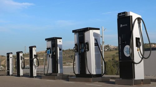 Impulsa auge de autos eléctricos red de recarga en México