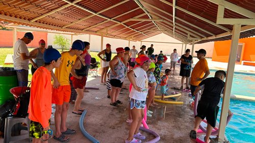 Aprender a nadar en vacaciones, una habilidad que salva vidas