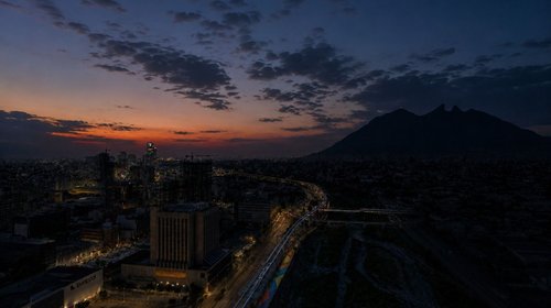 Piden fortalecer red eléctrica ante creciente demanda en NL