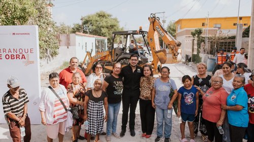 Beto Granados arranca pavimentación en Las Culturas