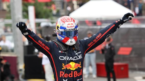 Verstappen gana en Bakú; Sainz logra podio con Williams