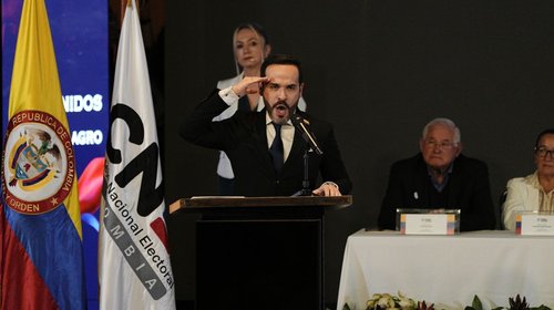 Pide a Colombia atender su seguridad y mantener cooperación