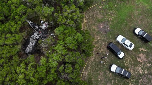 Se estrella avioneta en Texas; mueren cinco a bordo