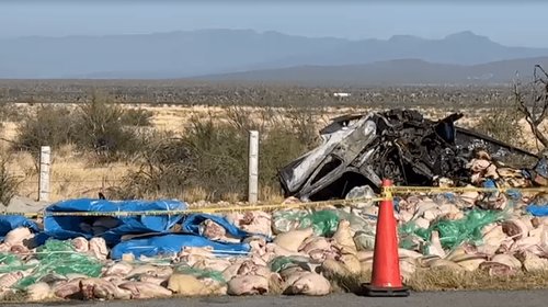 Muere trailero calcinado tras volcadura en Carretera a Laredo